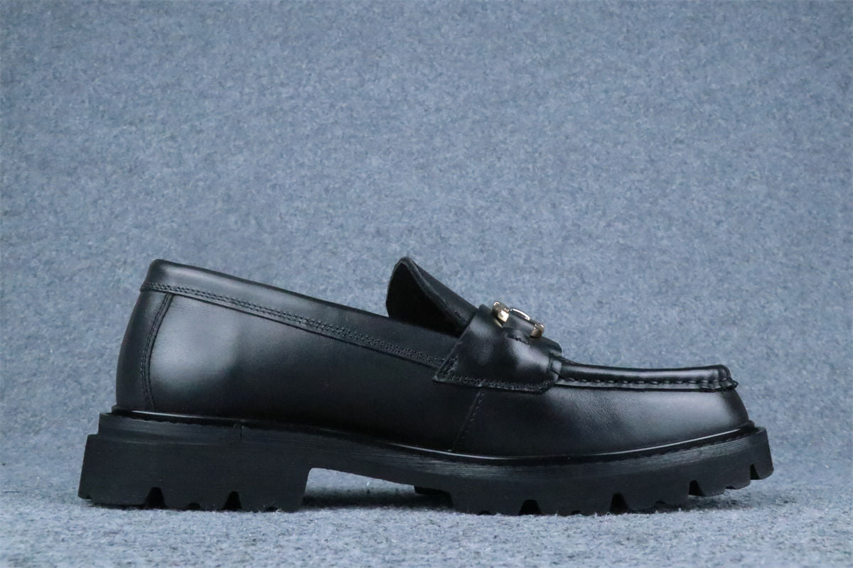 Salvatore Ferragamo Gancini Lug Sole Loafer 'Black'