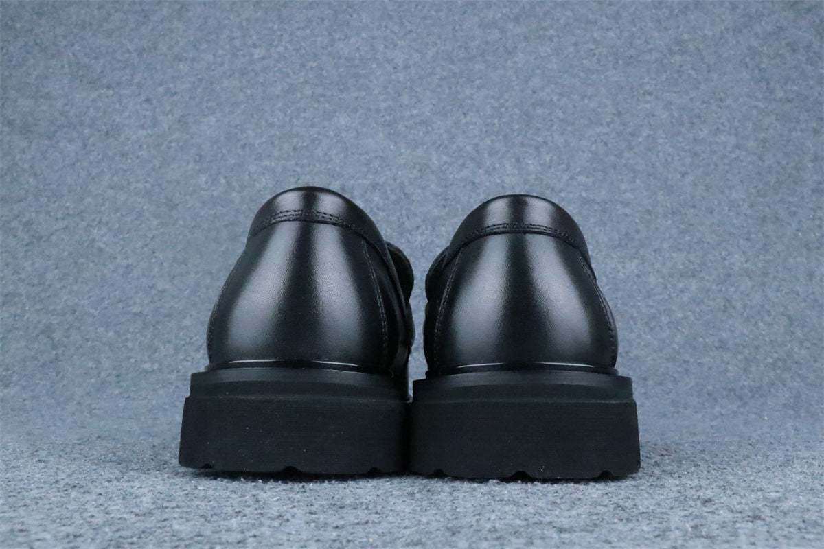 Salvatore Ferragamo Gancini Lug Sole Loafer 'Black'
