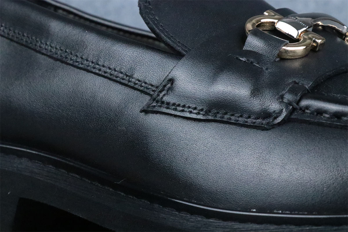 Salvatore Ferragamo Gancini Lug Sole Loafer 'Black'
