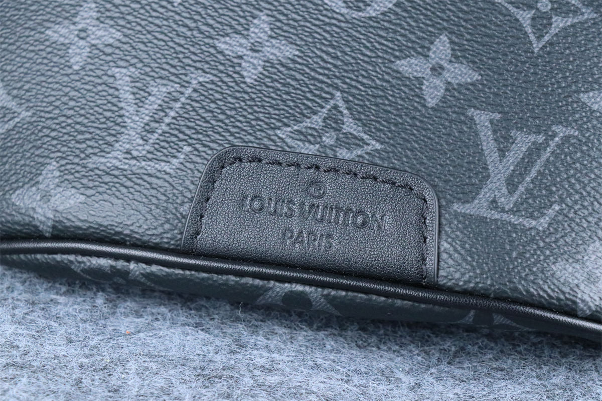 LV Discovery Bumbag Pm 'Black Monogram Eclipse Canvas'