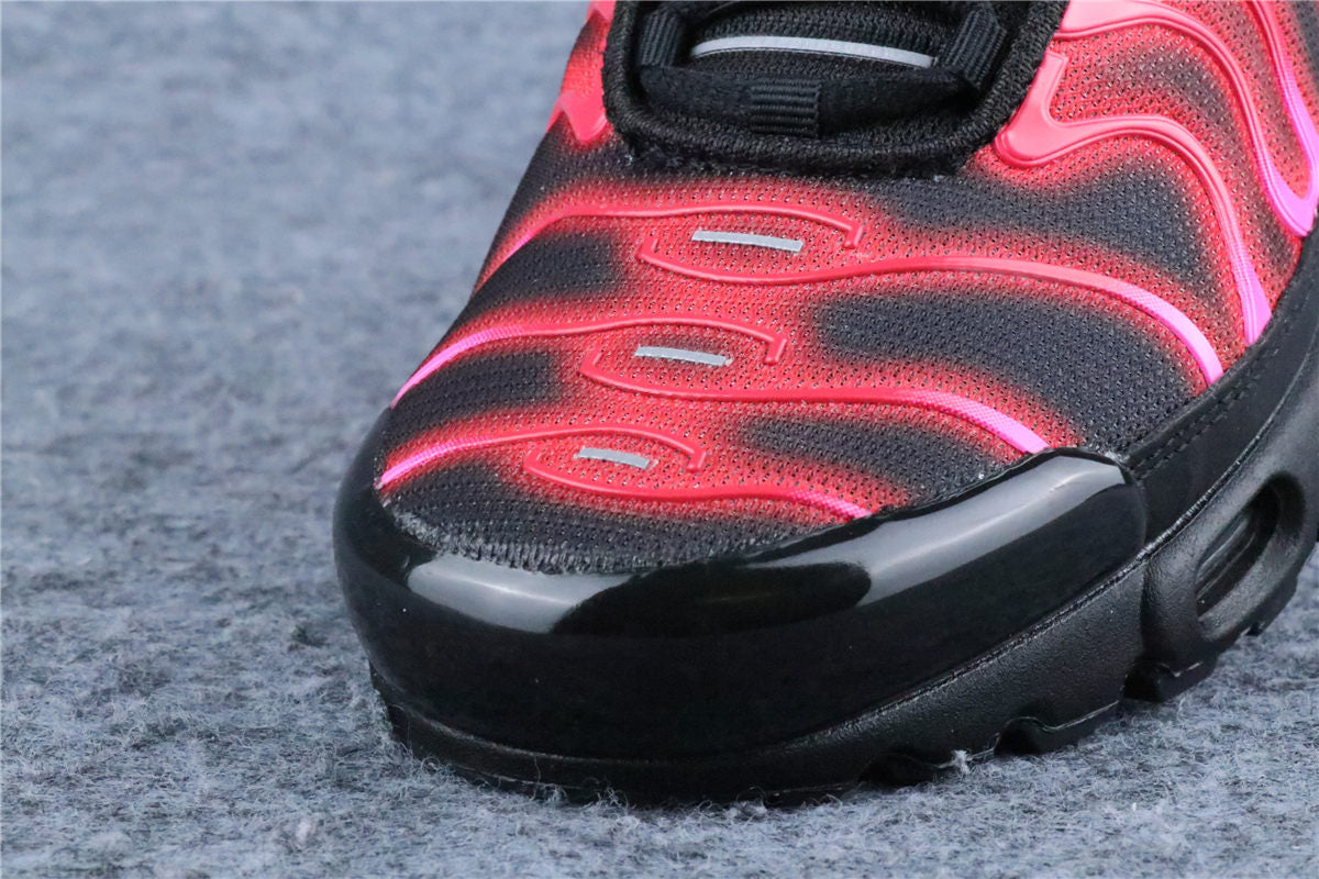 Supreme x Nike Air Max Plus TN 'University Red'