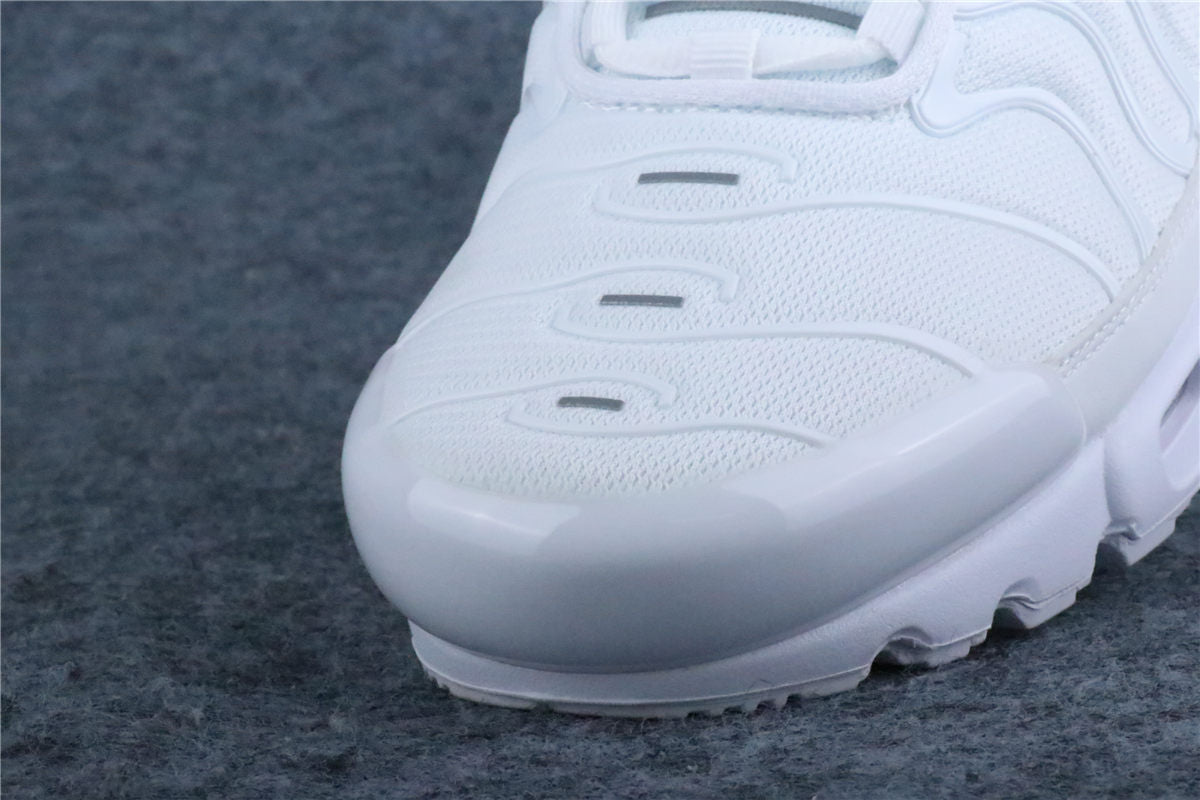 Supreme x Nike Air Max Plus TN 'White'