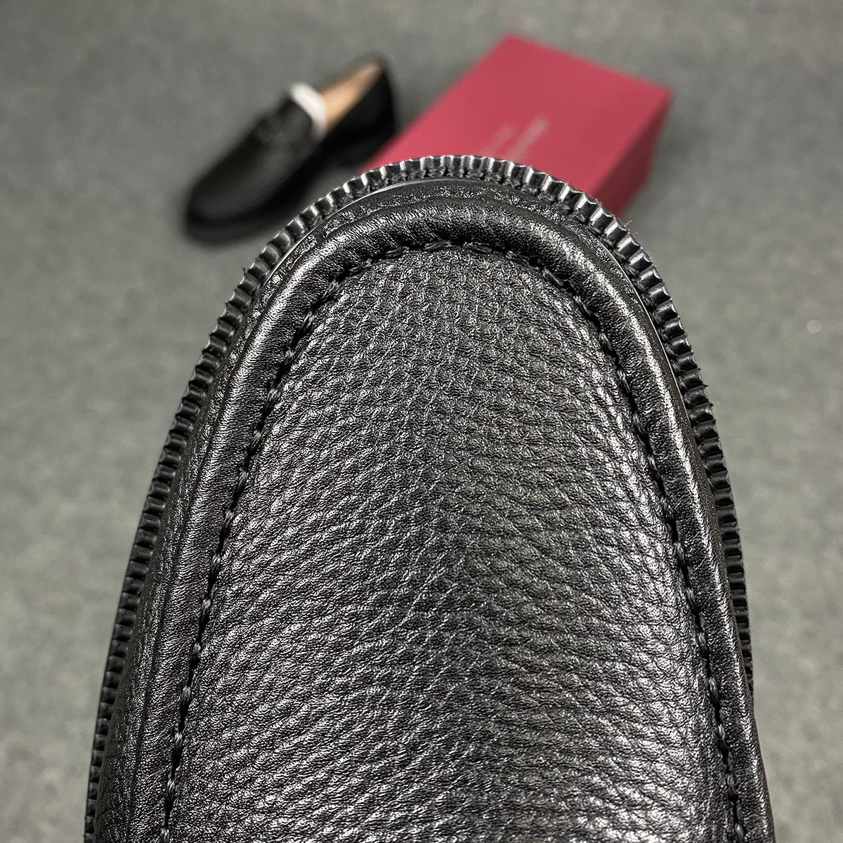 Salvatore Ferragamo Gancini Lug Sole Loafers 'Black'