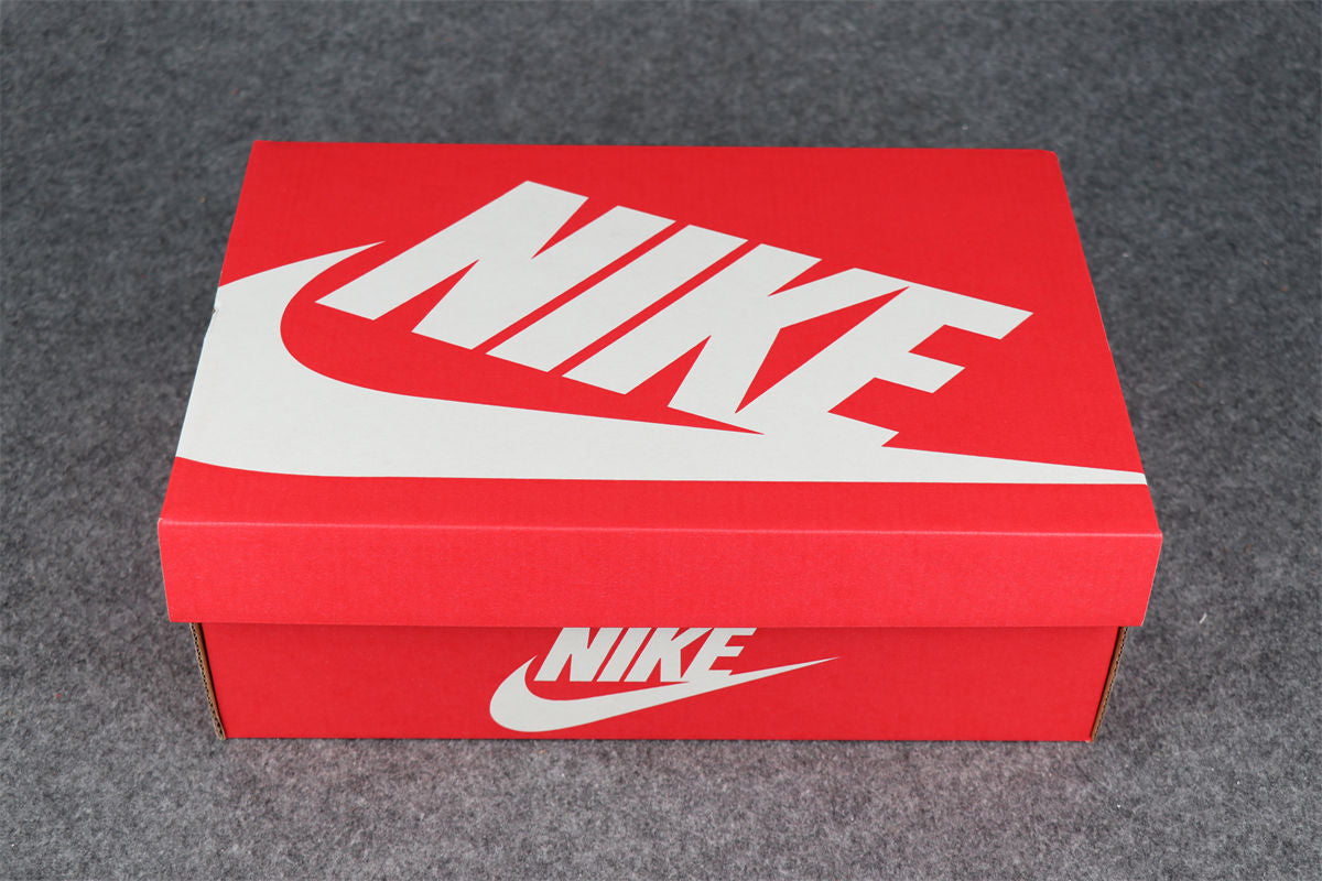 Dunk Low 'Ironstone'