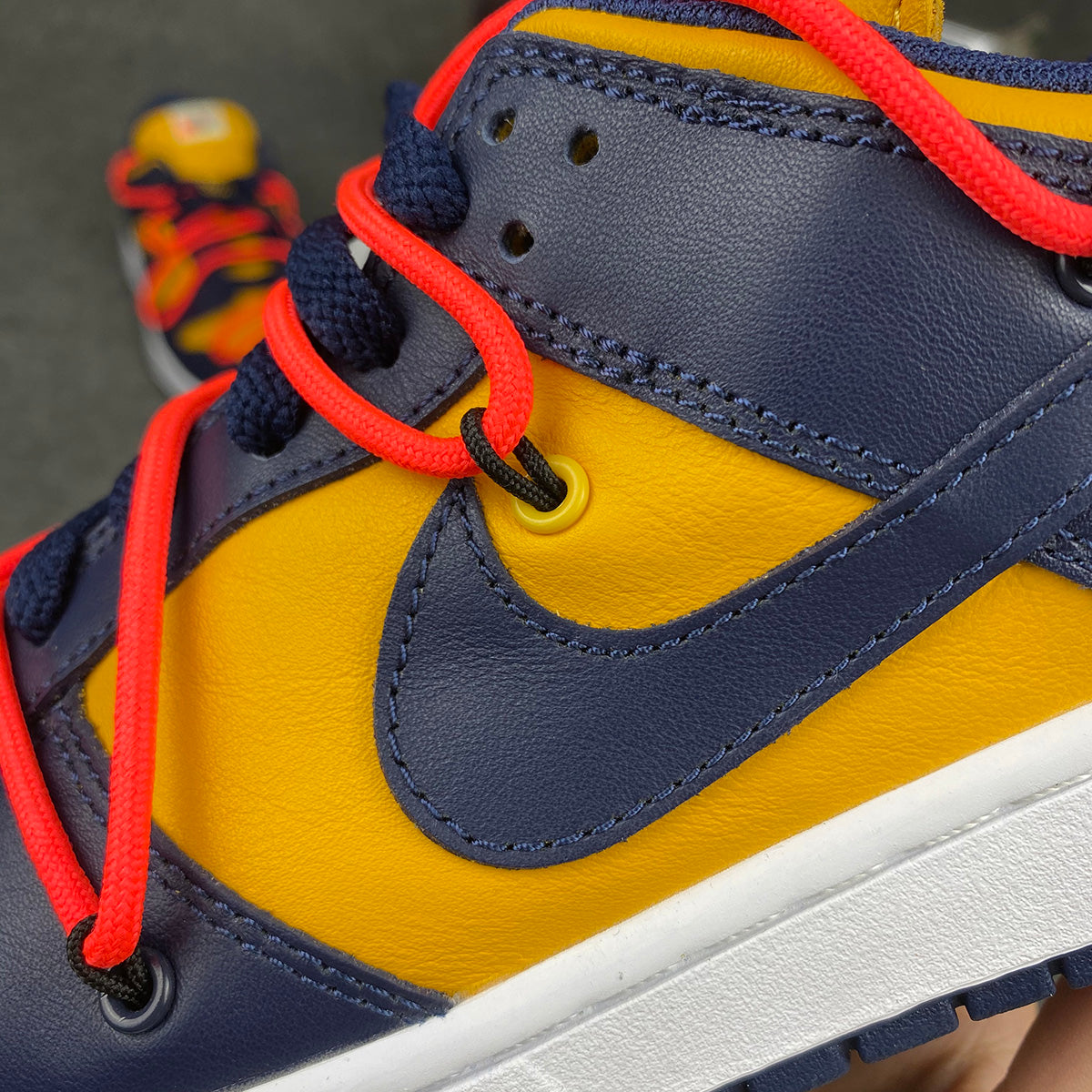 Off-White x Dunk Low 'University Gold'