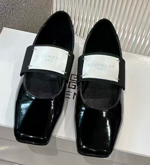 Givenchy Leather Squared Toe Ballet Flats 'Black'