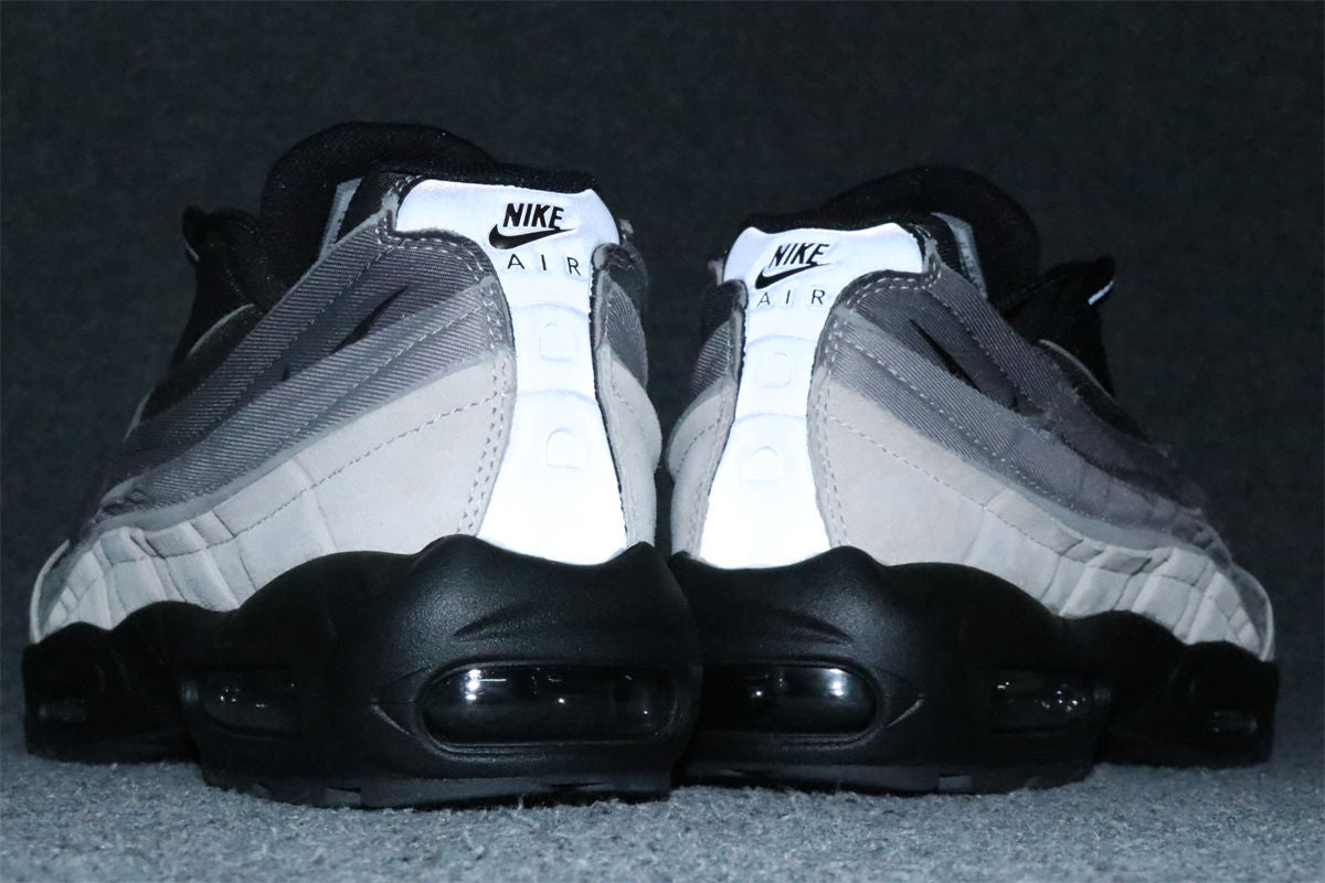 Comme des Garçons x Air Max 95 'Grey'