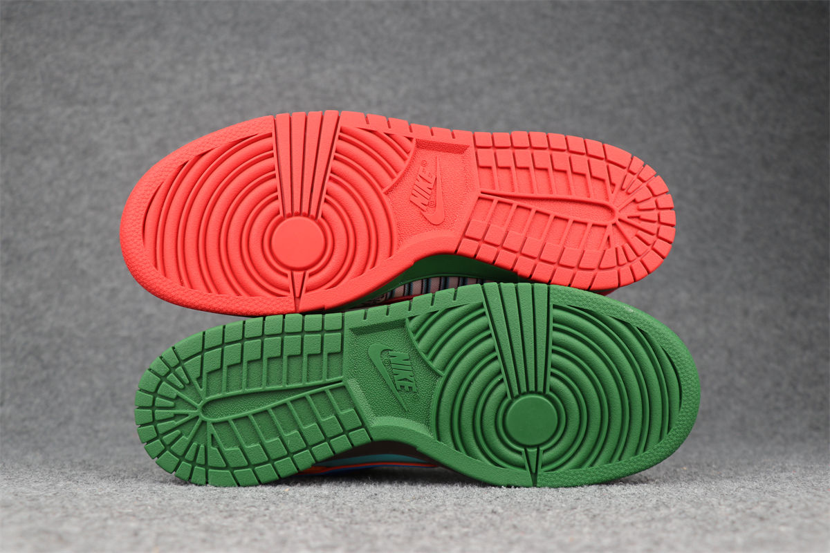 Dunk Low SB 'What The Dunk'